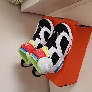 Toddler sneakers